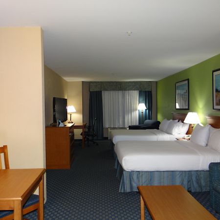 Holiday Inn Express Hotel & Suites Salisbury - Delmar By Ihg Εξωτερικό φωτογραφία